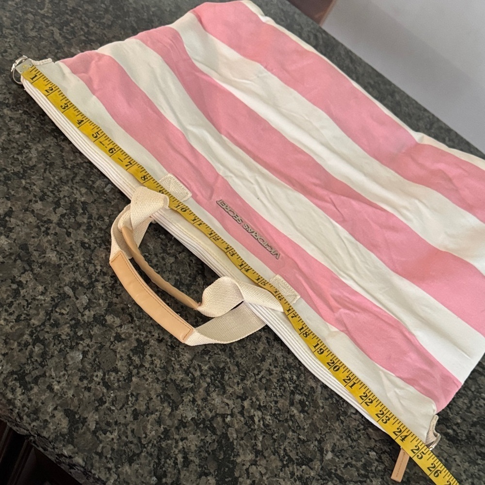 Victoria's Secret Pink and White Tote Bag - Picture 11 of 16